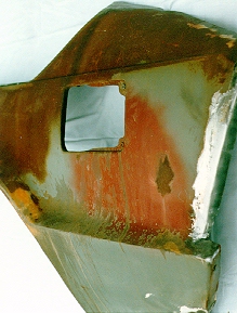 Detail: Fuel flap opening (59395 bytes)